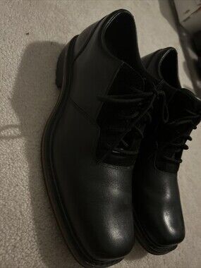 Men's Timberland Black Leather Oxford Style Dress Shoes Size 11M WORN ONCE